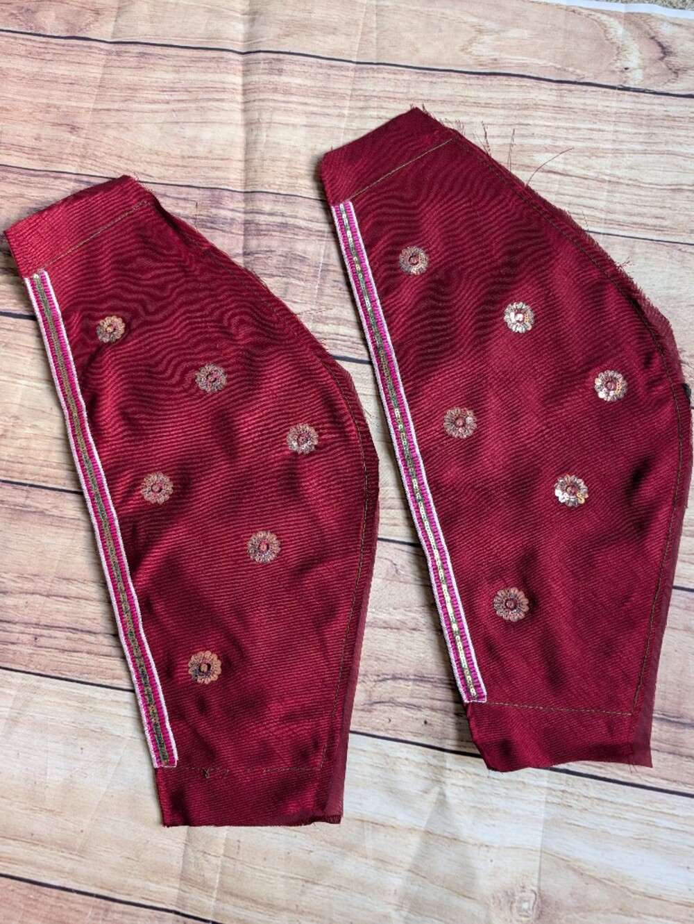 Embroidered Magenta Elephant Crop Top - Picture 6 of 14